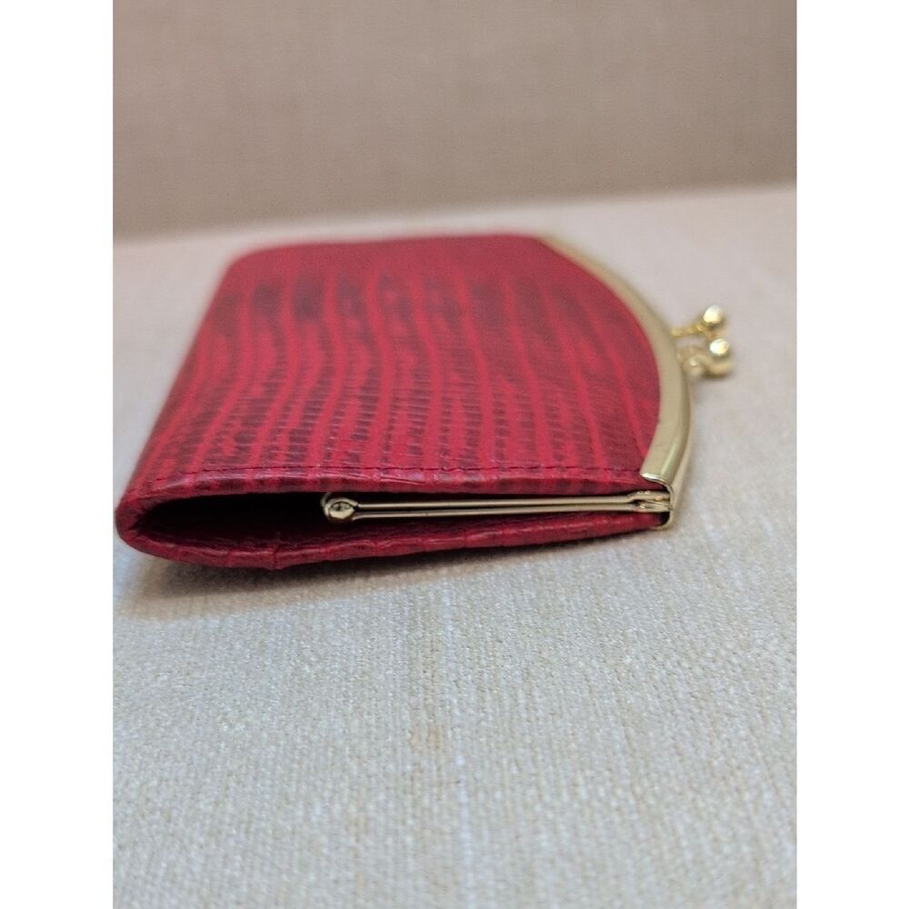 Vera Pelle Red Reptile Textured Leather Kiss Lock Clutch Wallet - Picture 5 of 8